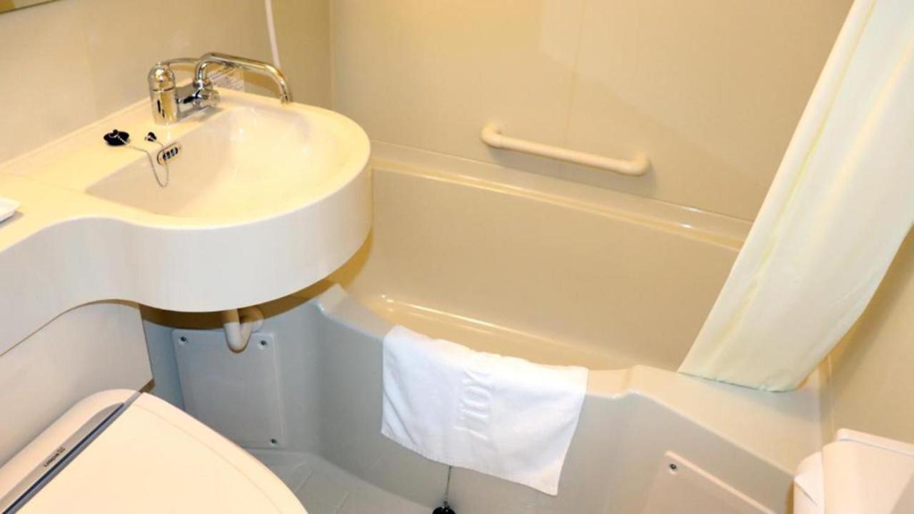Toyoko Inn Shiki Eki Higashi Guchi מראה חיצוני תמונה