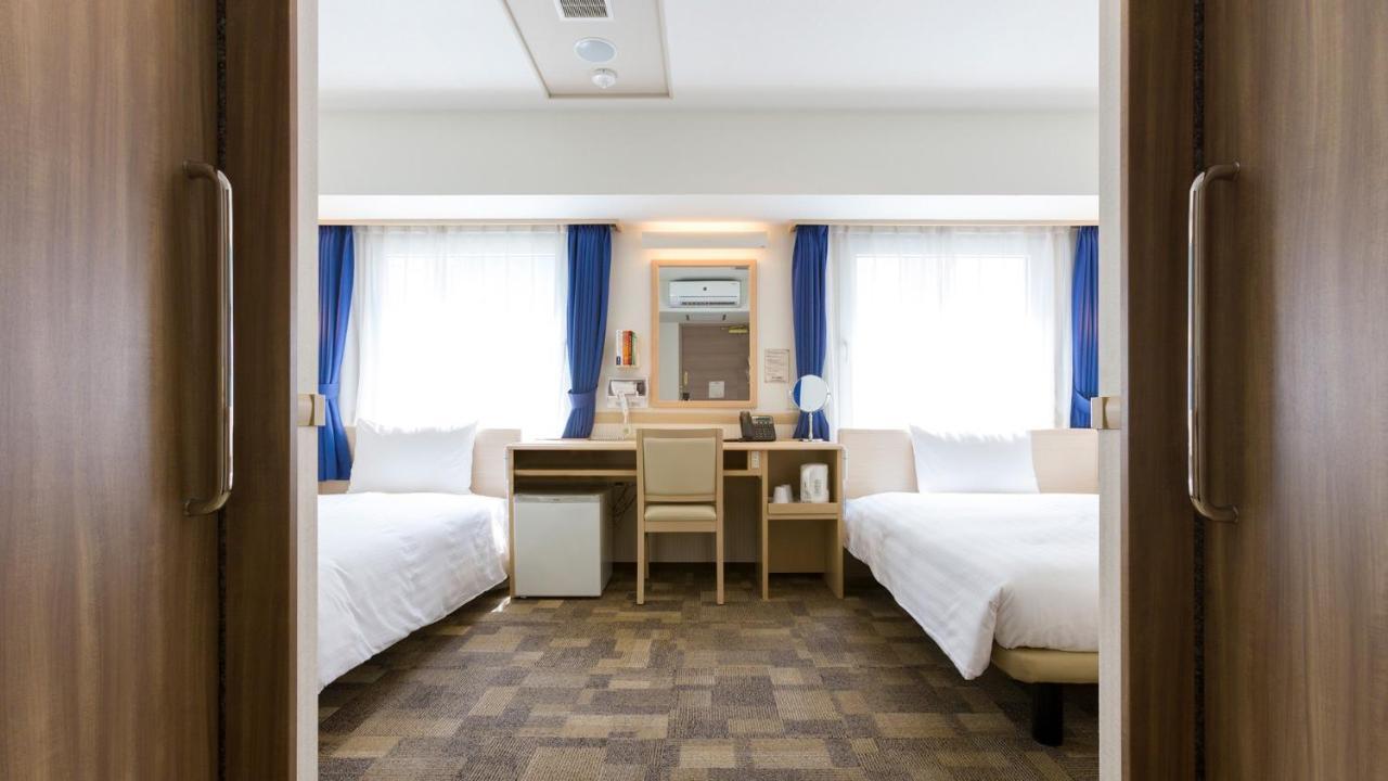 Toyoko Inn Shiki Eki Higashi Guchi מראה חיצוני תמונה